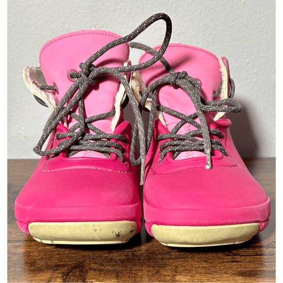 Crocs Kids Size 1 Youth Blitzen Convertible Clog And Bootie Faux Fur Lined Pink - Picture 3 of 11